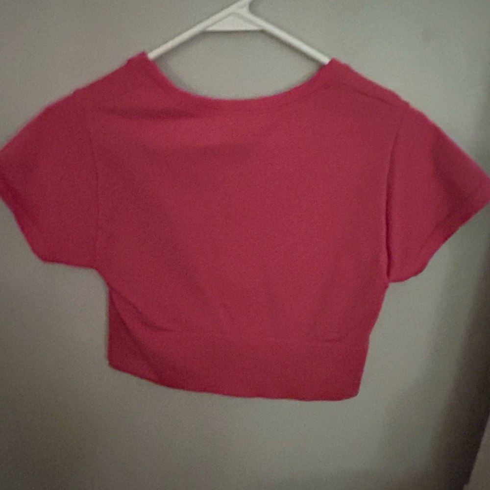 Arie cropped tee